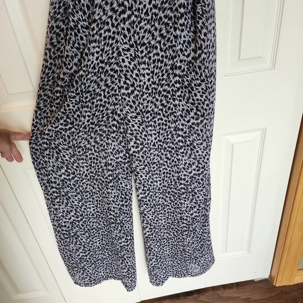 Black White MICHAEL KORS‎ Sleeveless WIDE LEG Tie Button JUMPSUIT Sz Medium